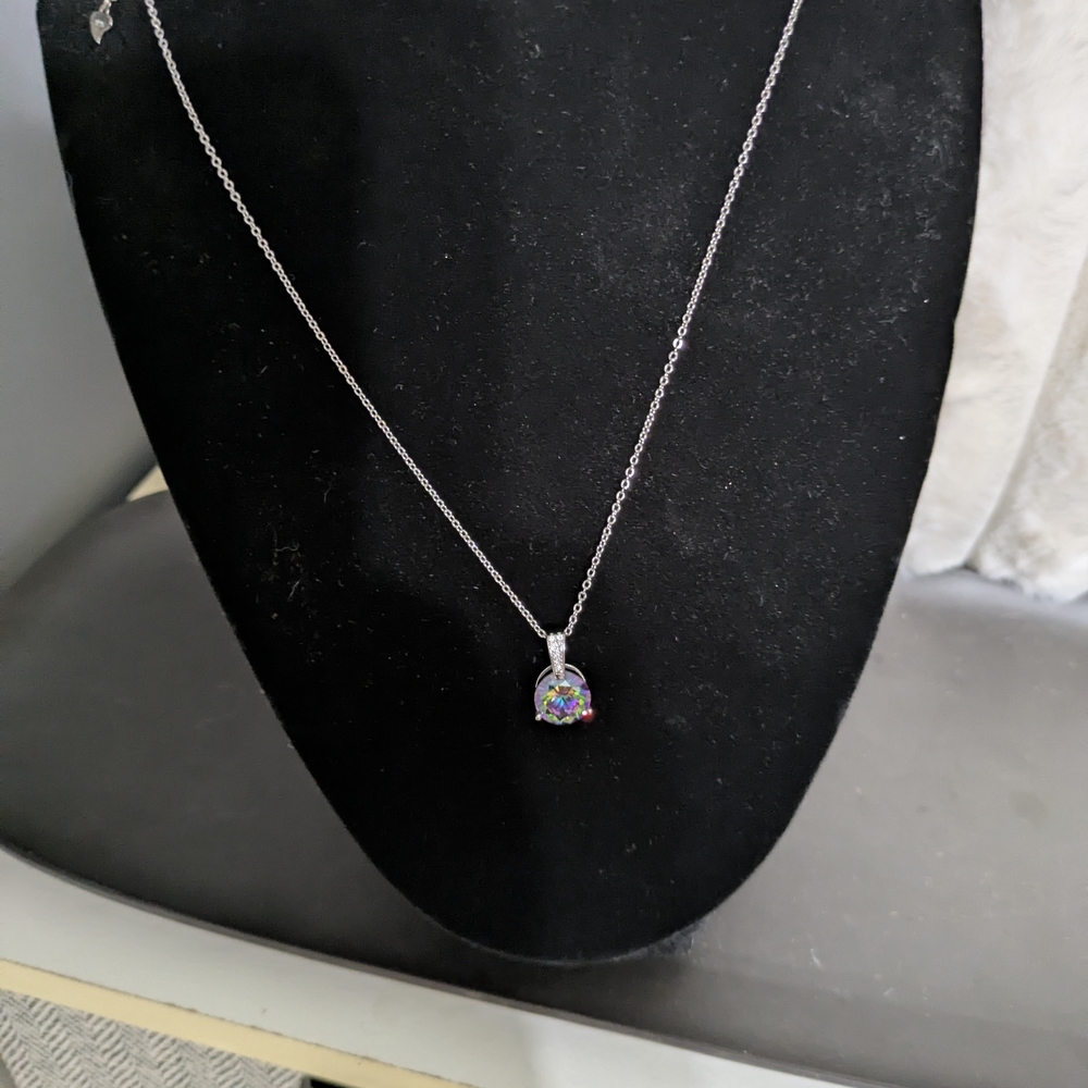 Dazzling Silver Necklace with Multicolor Gemstone